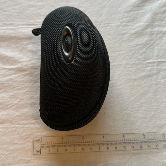 Oakley Sunglasses Case With New Nose Pieces - Picture 6 of 6